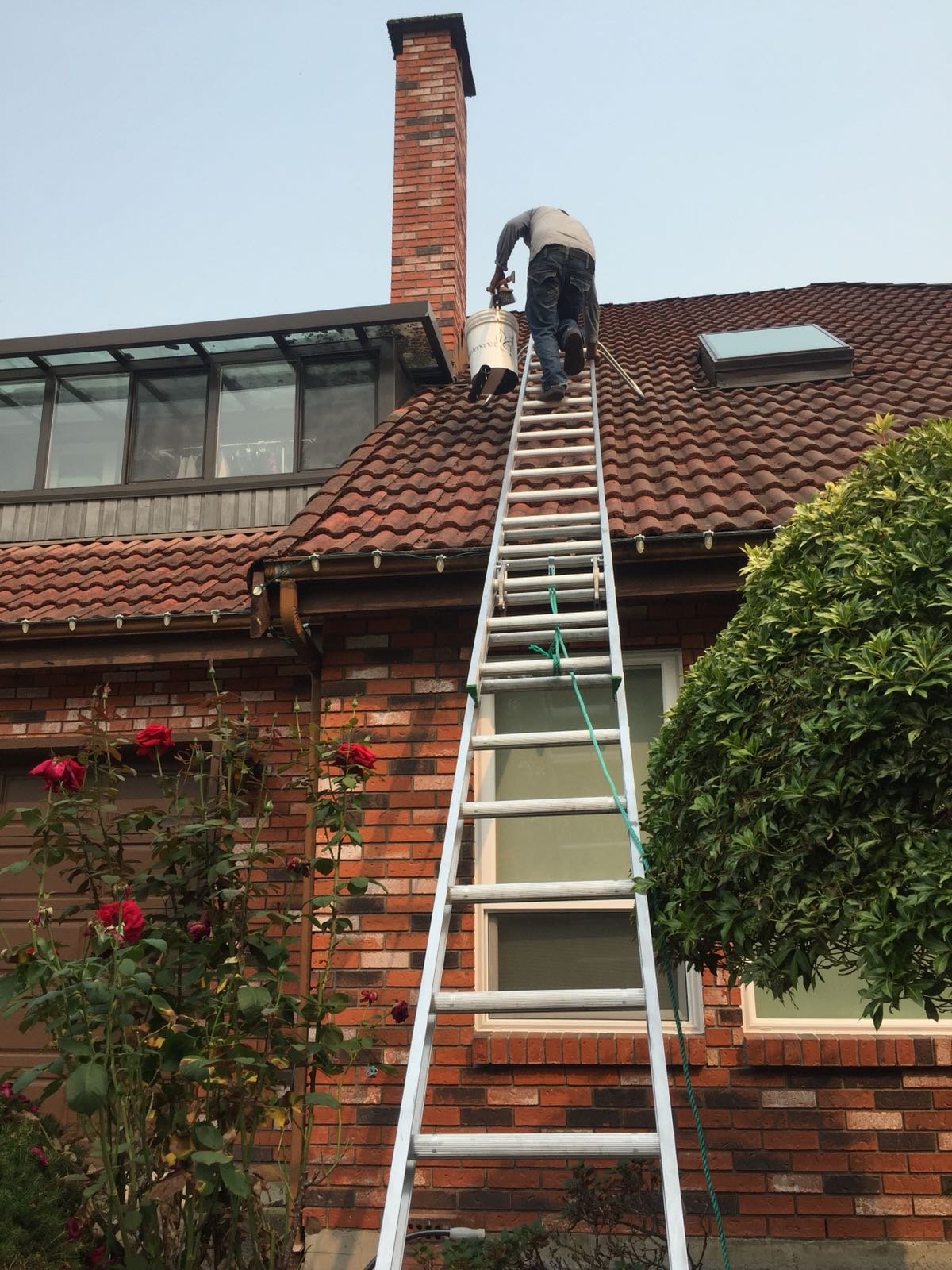 Steep roof affecting gutter cleaning access in Vancouver