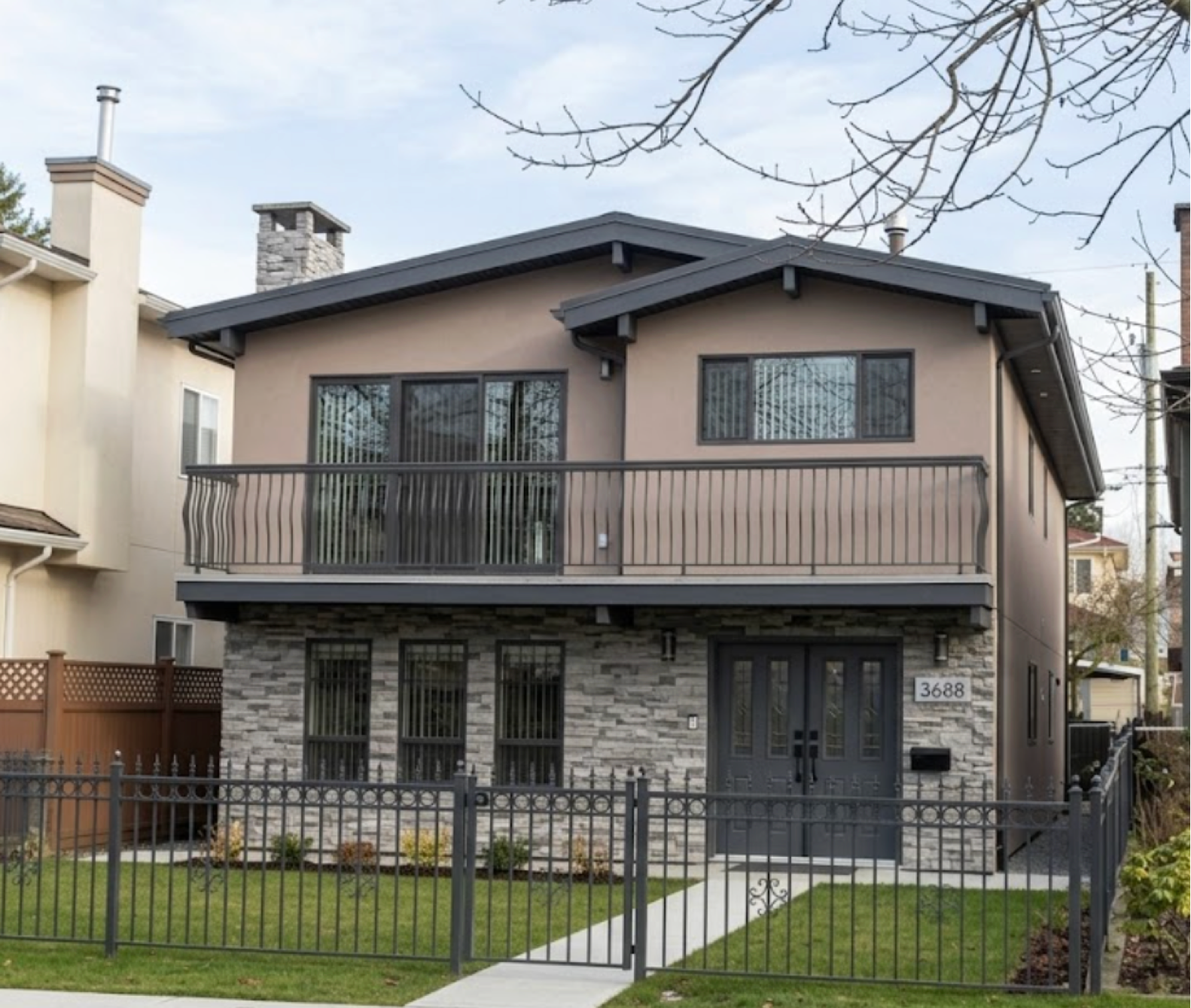 Vancouver Special home gutter cleaning time example