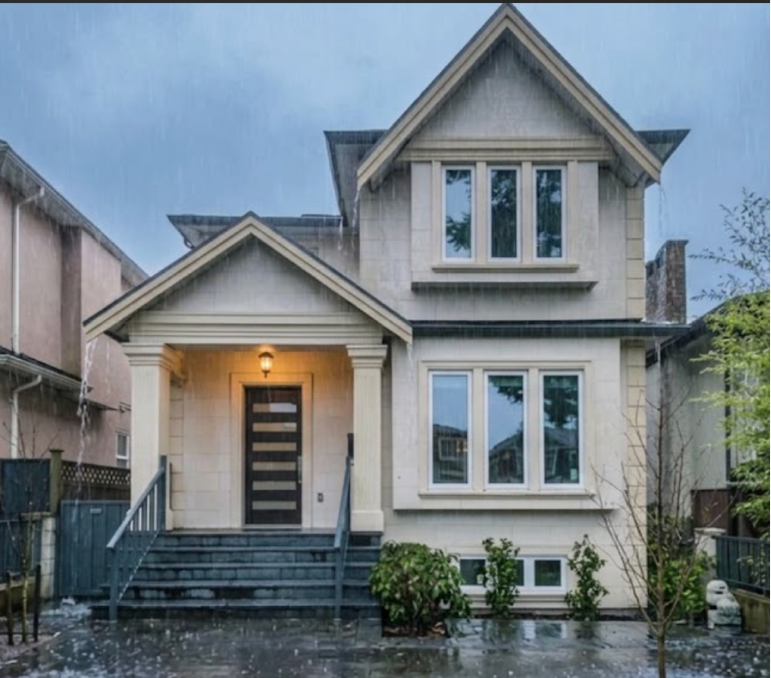 Vancouver house in wet conditions requiring longer gutter cleaning