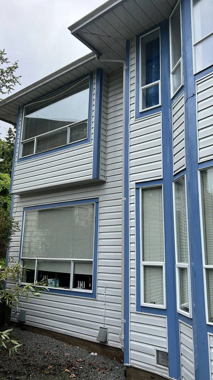 House siding after exterior washing in Vancouver