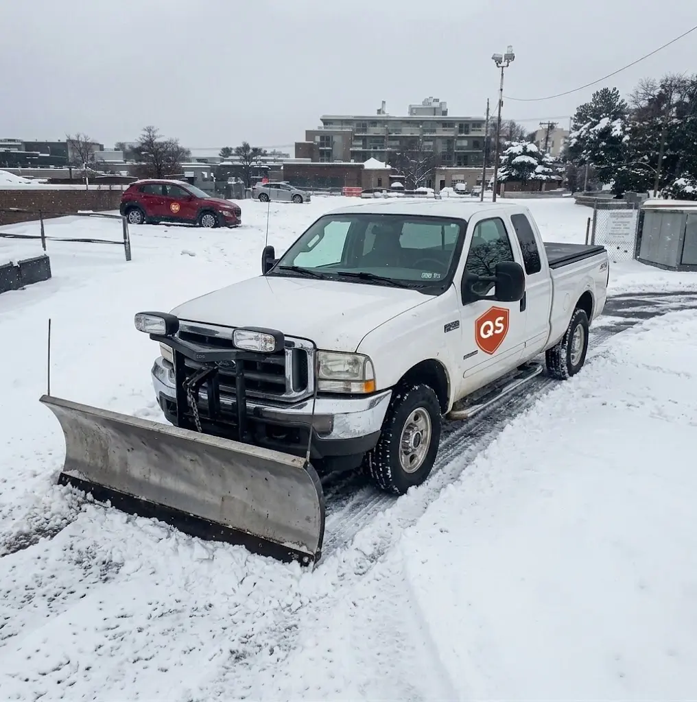 Snow plowing service in Vancouver