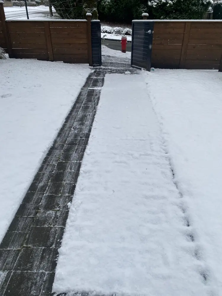 Residential snow removal service in Vancouver