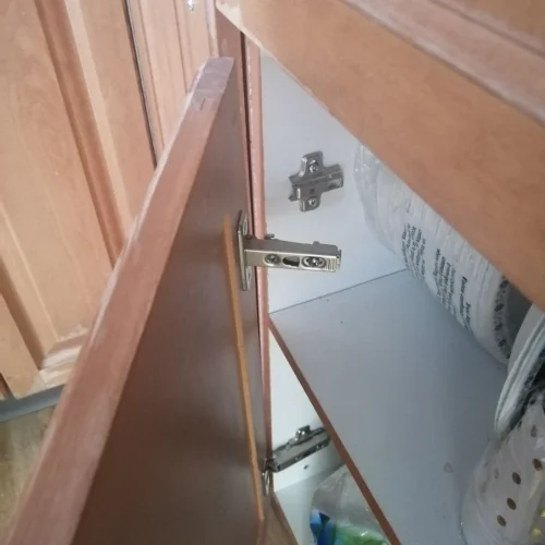 kitchen cabinet door repair service burnaby